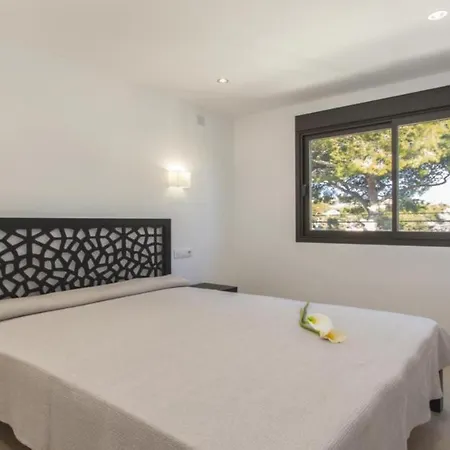 Cap Blanc Villa *